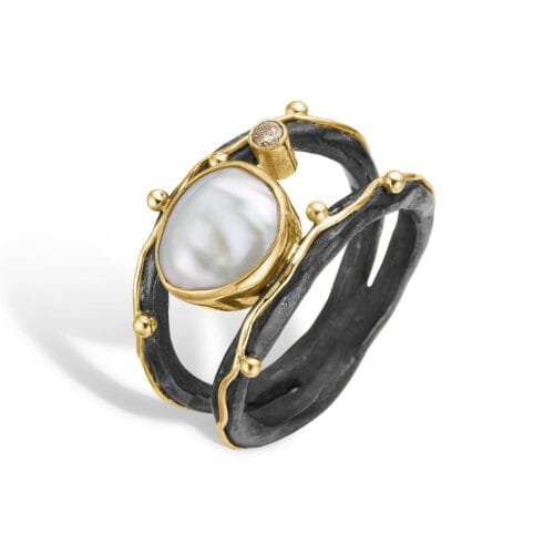 ring zeus dubeca white keshi