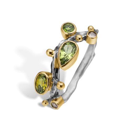 grace single petite green polished ring